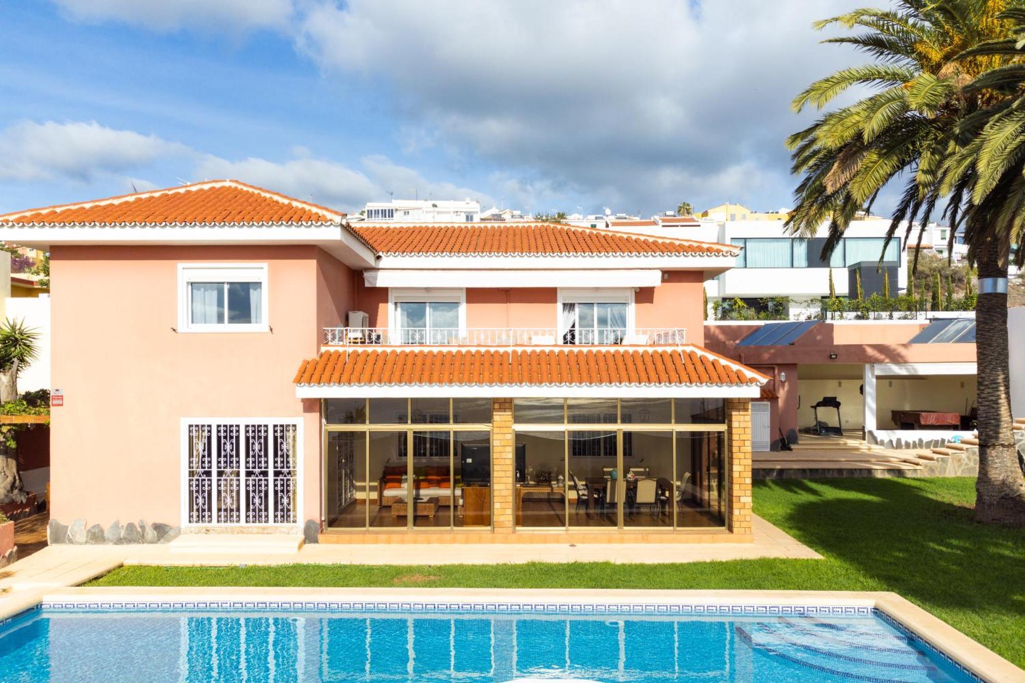 One & Only Sports And Relax Villa Heated Pool By Eden Rentals Tabaiba Extérieur photo